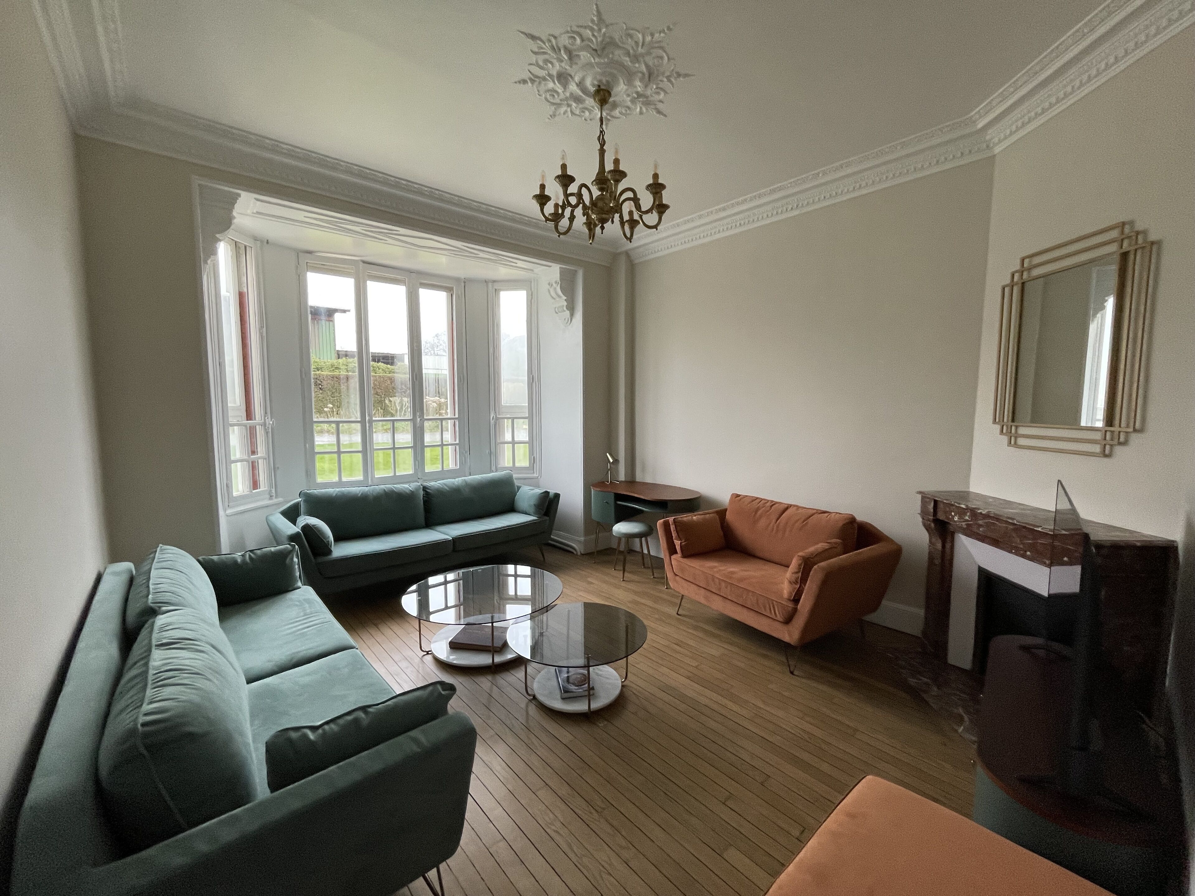 Elegant renovated and comfortable villa, with swimming pool, in the Ardennes countryside