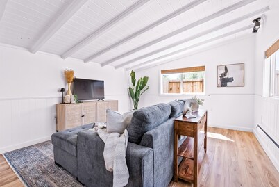 Private, Relaxing Home Away from Home with Courtyard—Sleeps 4!