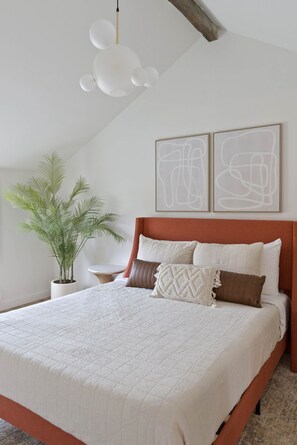 1 habitación, tabla de planchar con plancha, wifi gratis y ropa de cama 