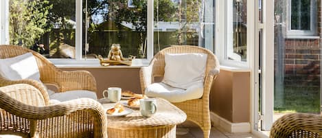 House | Terrace/patio