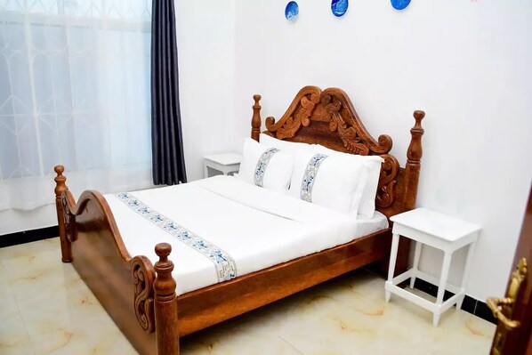 3 عدّة غرف نوم وملاءات أسرّة