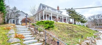 Farmhouse Paradise in Ptown