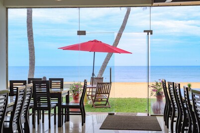 New Tristar Beach Hotel