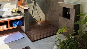 A modern bathroom with a shower, sink, and mirror. - Island Luxury Boutique Hotel - Fulhadhoo (Fulhadhoo)