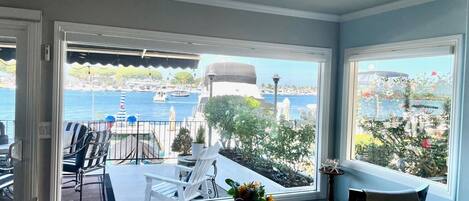 المنشأة من الداخل