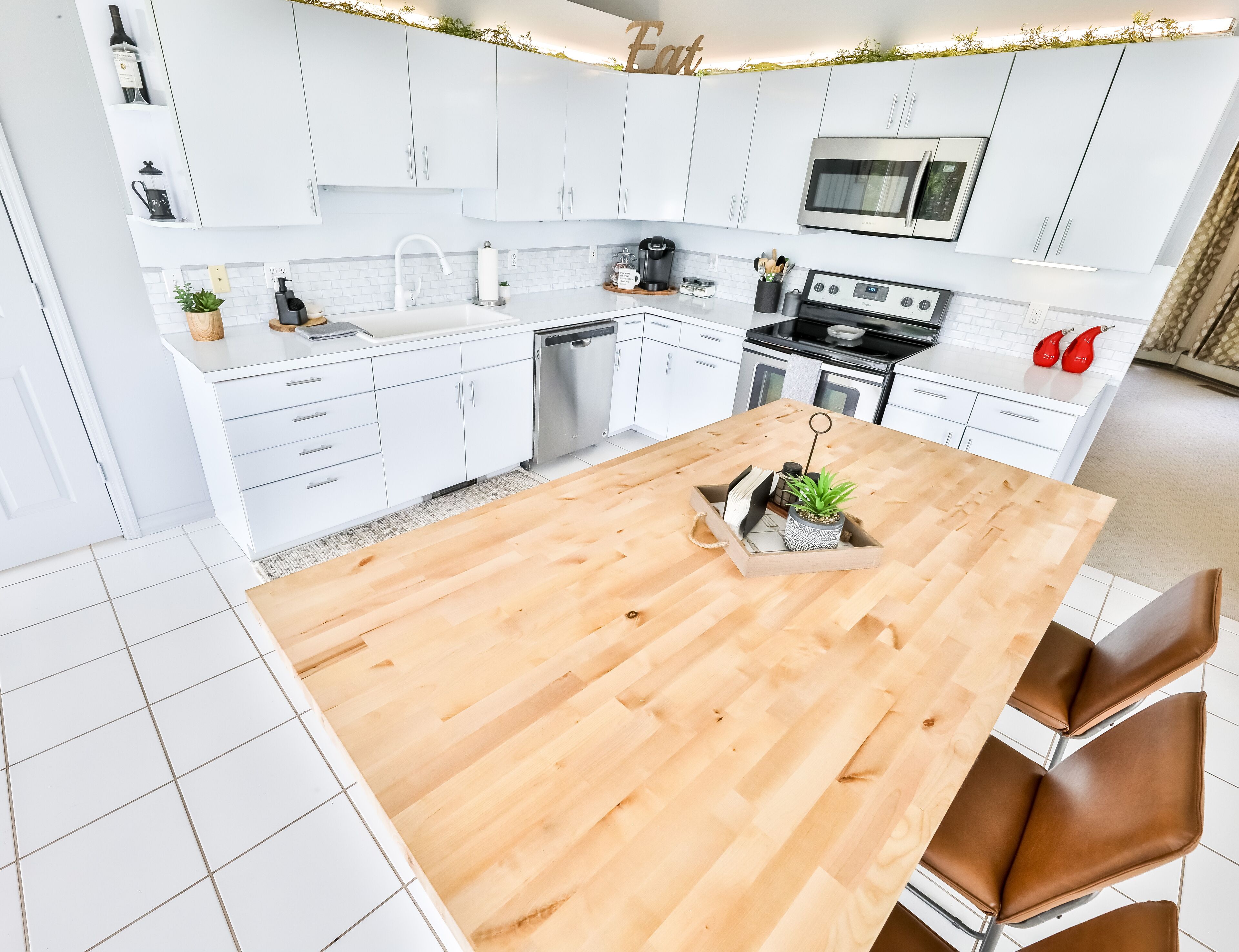 Chalet near Windham w/ hot tub