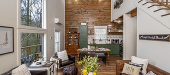 Couples Tree Loft  Rock Hot Tub Buffalo River