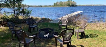 The Edgewater Cabin-Lakeside Paradise