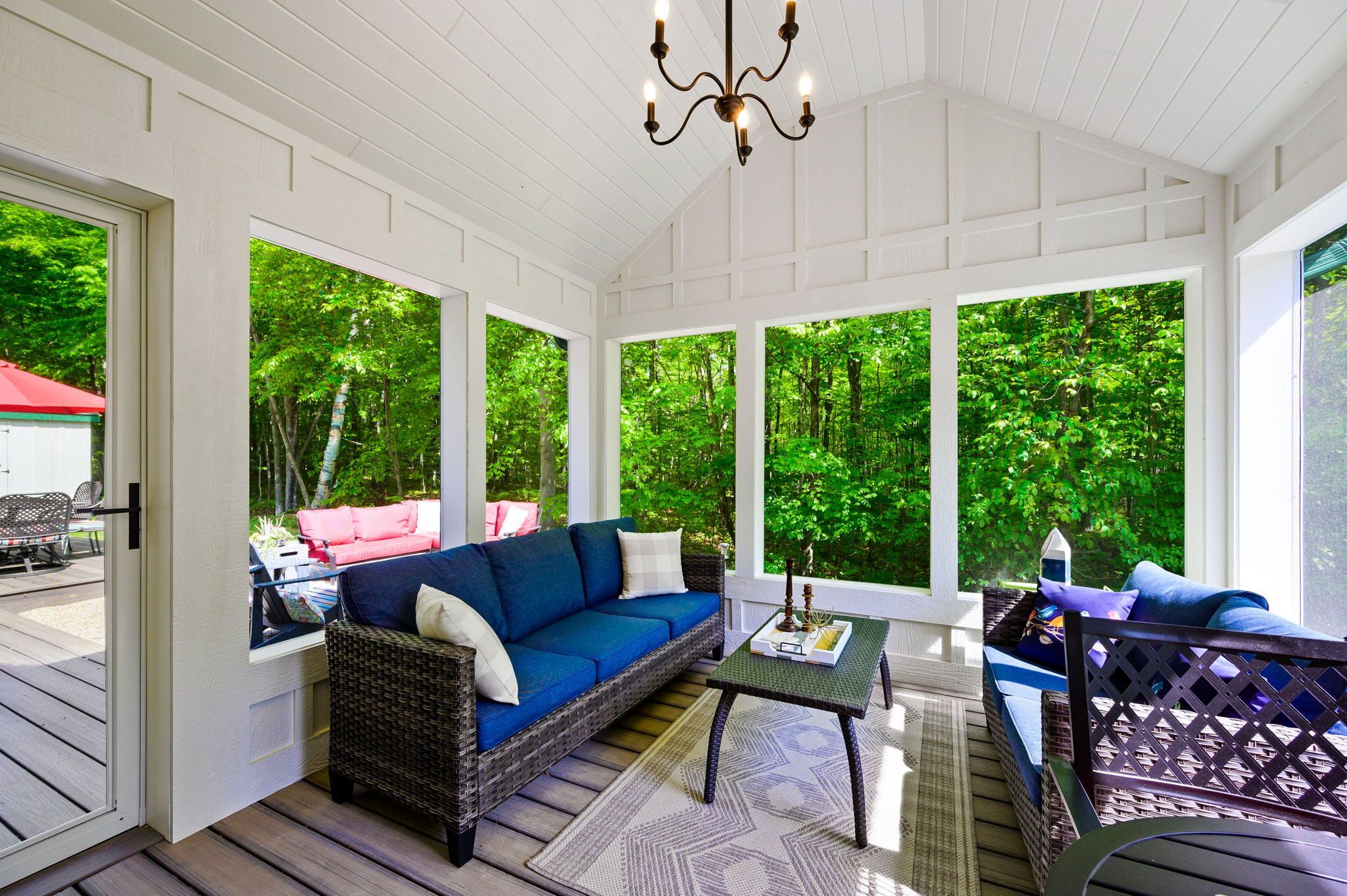 Chicory Cottage - Private Family Retreat with Game Room, Walk to Kangaroo Lake