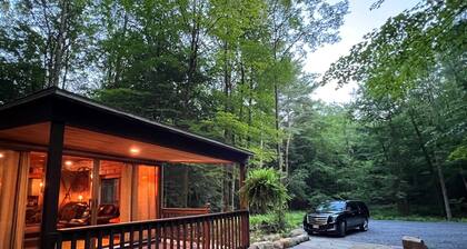🐎Saratoga Track & Streamside Retreat 🌲 - Relax, Hike, Shop & Dine!