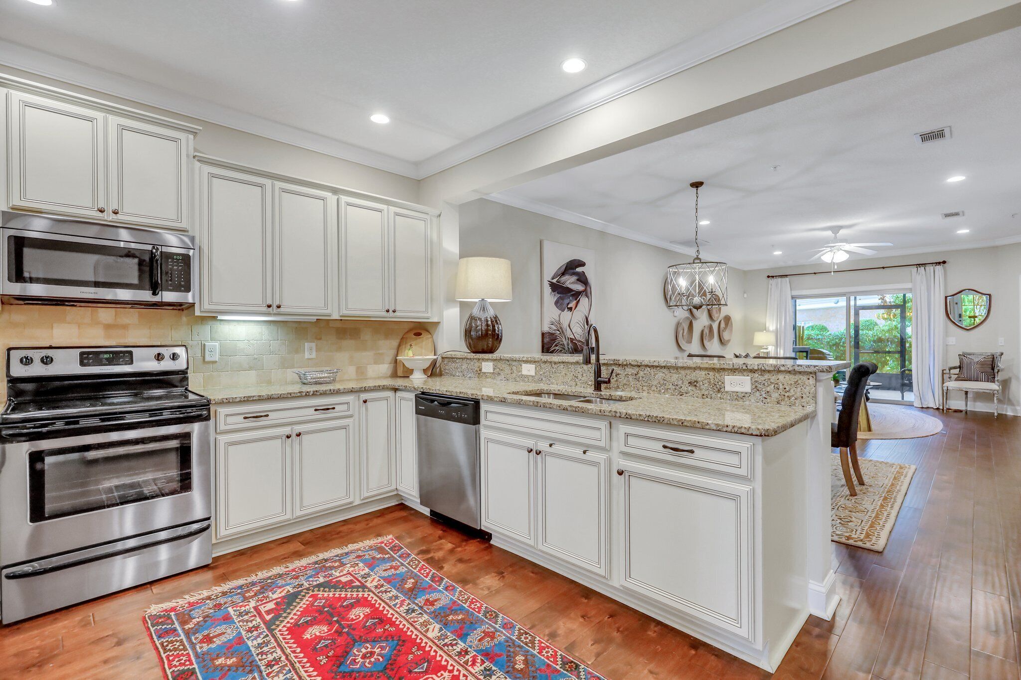 Brand New Listing: Comfy, Stylish & Convenient!