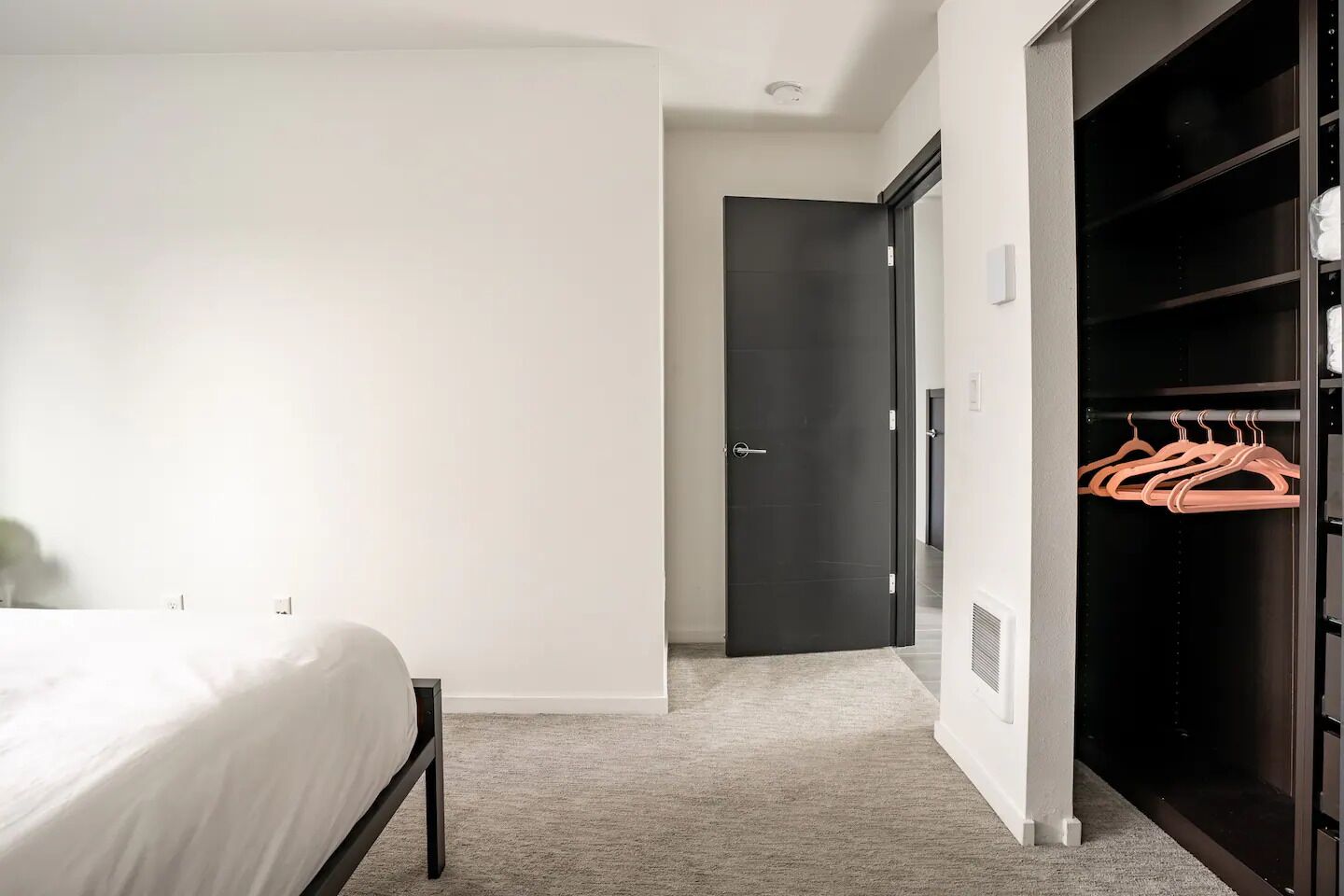 Stylish Urban Retreat w/ Rooftop Deck