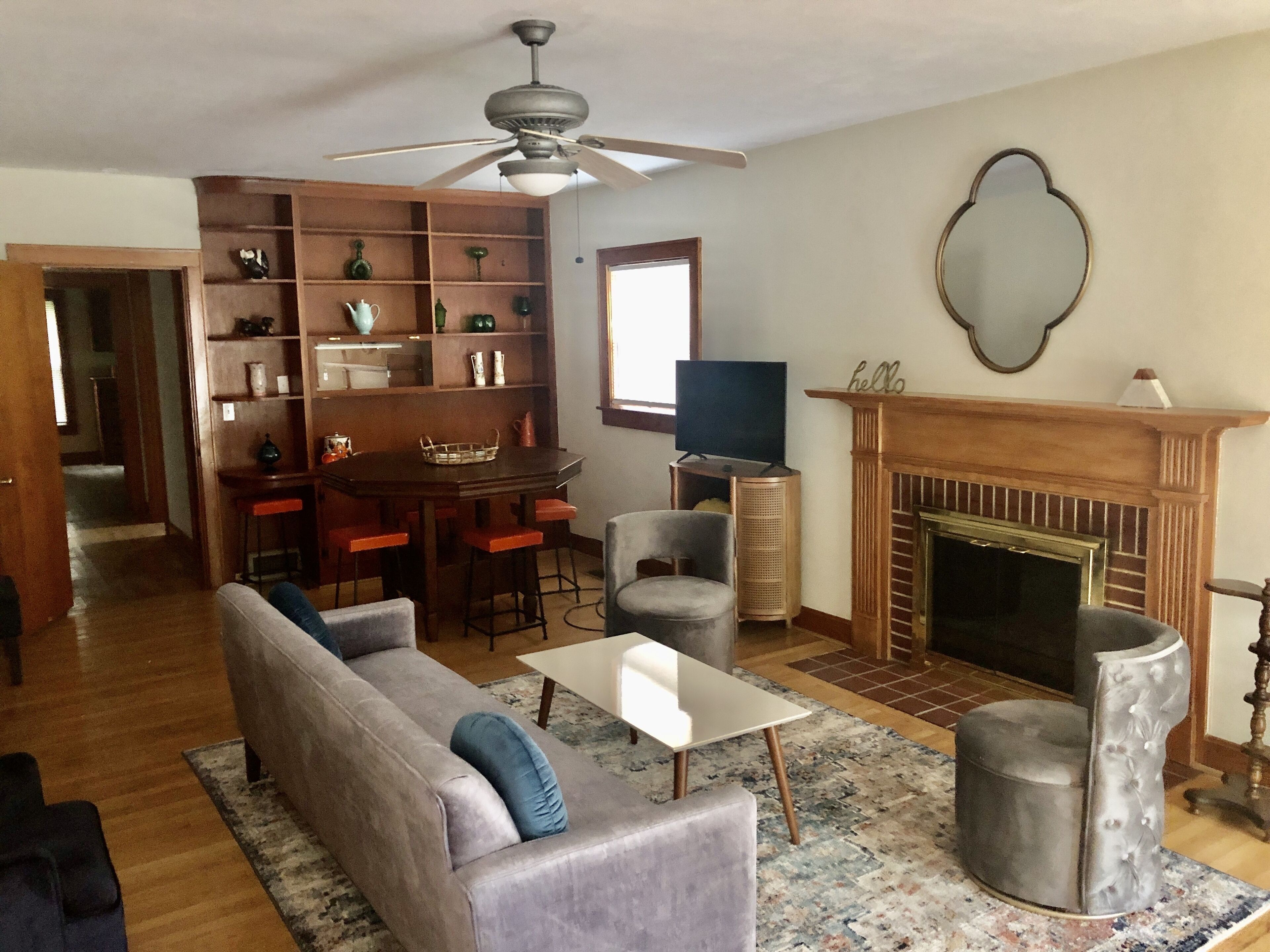 Sleeps 14  6 Bdrms 3.5 baths Enjoy your privacy & Bluegrass, Bourbon, and BBQ!