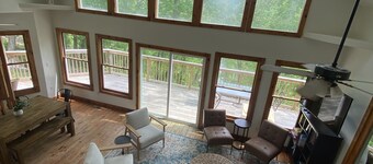 Beautiful Home with views, dock, lots of parking- near ATV trails