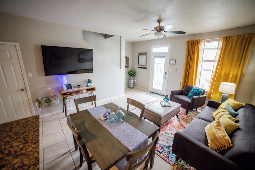5 Min Walk To Beach ️ Recently Updated! Pool, Patio, Grill In Gated Community ️ - Gulfport, MS