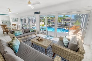 TV connectée, jeux vidéo, livres, chaîne hi-fi