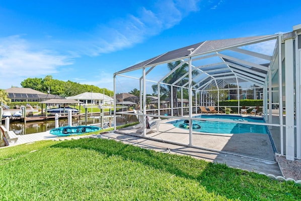Outdoor pool, a heated pool