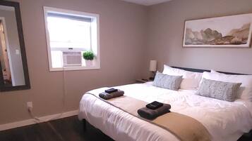 2 chambres, fer et planche à repasser, Wi-Fi gratuit, draps fournis