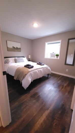 2 dormitorios, tabla de planchar con plancha, wifi gratis y ropa de cama