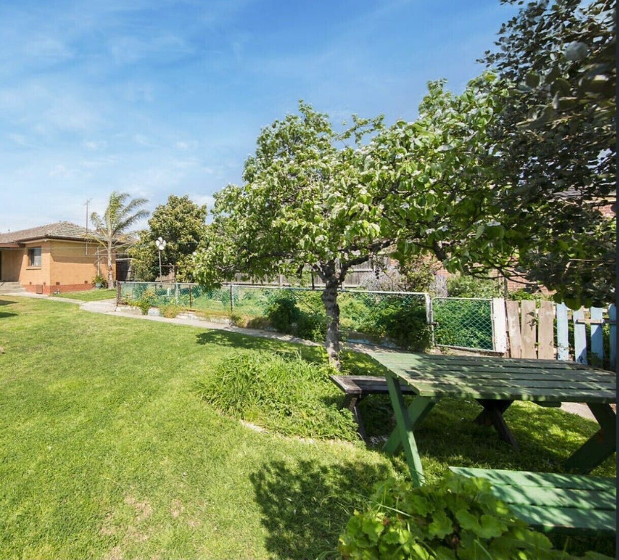 Jasmine Room - 5 minutes from Edwards Lake