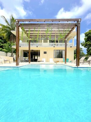 Alberca al aire libre 