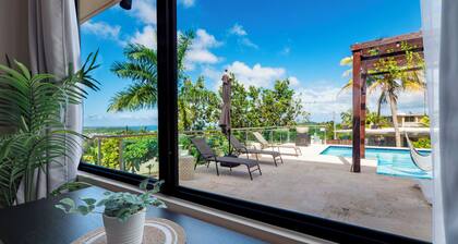 Casa Bella - El Yunque Rainforest Mansion with Panoramic Views + Rooftop Lounge