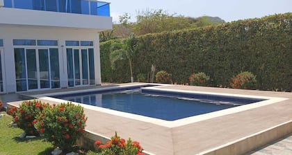 Romantic Villa 5 minutes from the beach