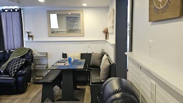 Family House, 2 Bedrooms, Mountain View, Mountainside | Interior detail