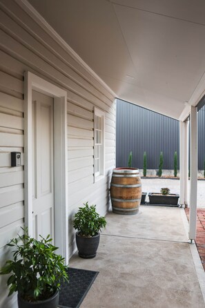 Exterior detail - Ash Cottage (Mudgee)