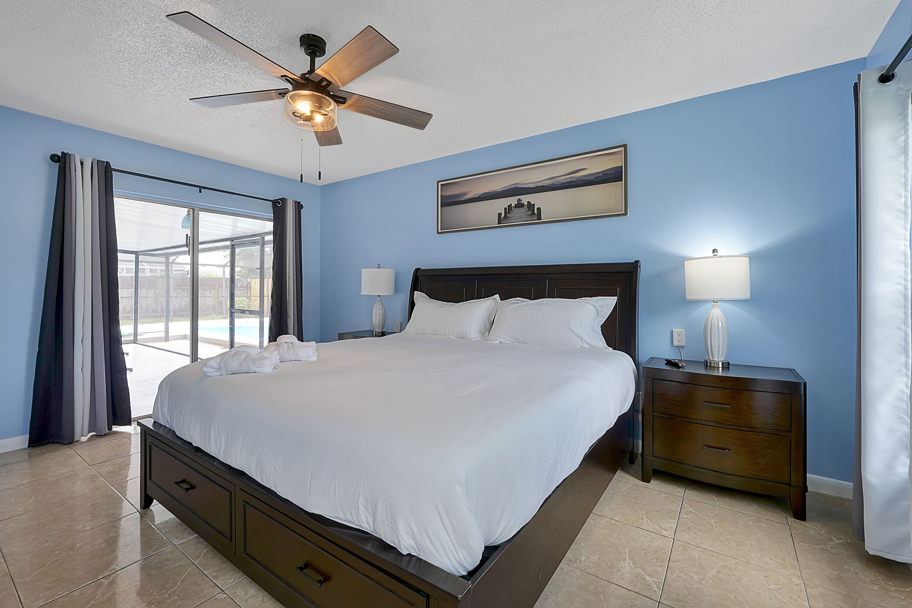 4 bedrooms, desk, travel crib, free WiFi