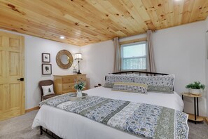 3 Schlafzimmer, Bügeleisen/Bügelbrett, Reisekinderbett, kostenloses WLAN