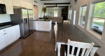 4 Bedroom 3 Bath Lakefront Home with Private Dock, Secluded, Lewis Smith Lake