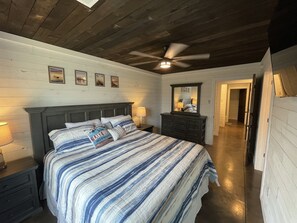 4 chambres, fer et planche à repasser, Wi-Fi gratuit, draps fournis