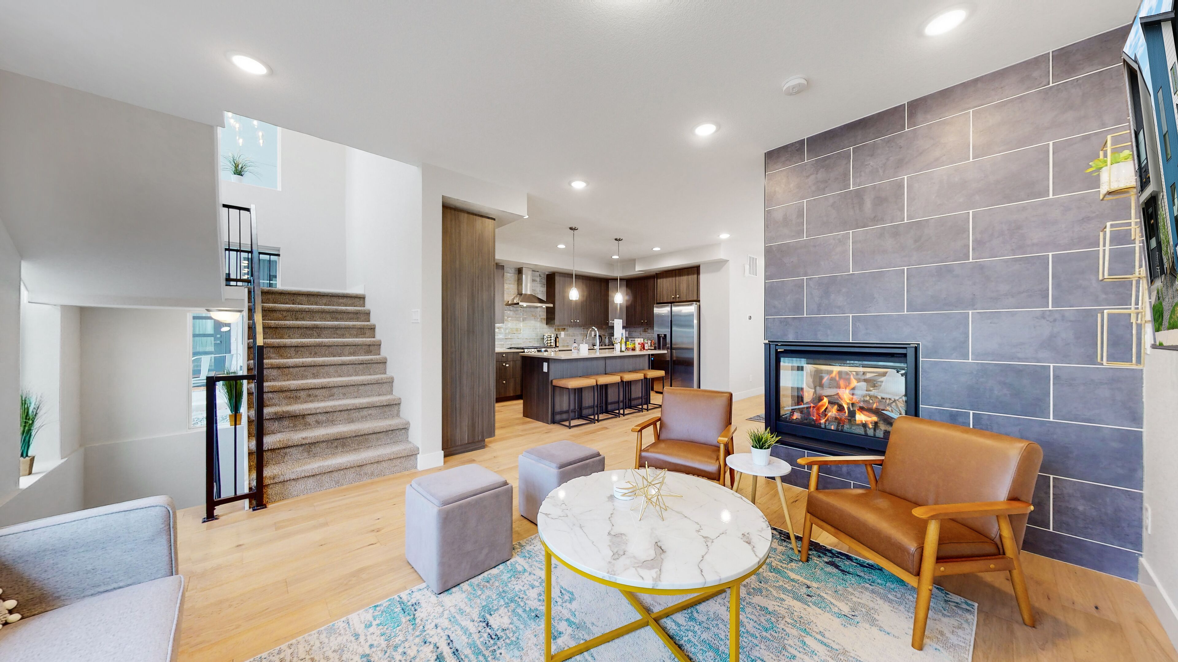 Luxury Mid-Century Modern Home w/ Rooftop, Gym, Tubes, Snorkeling gear