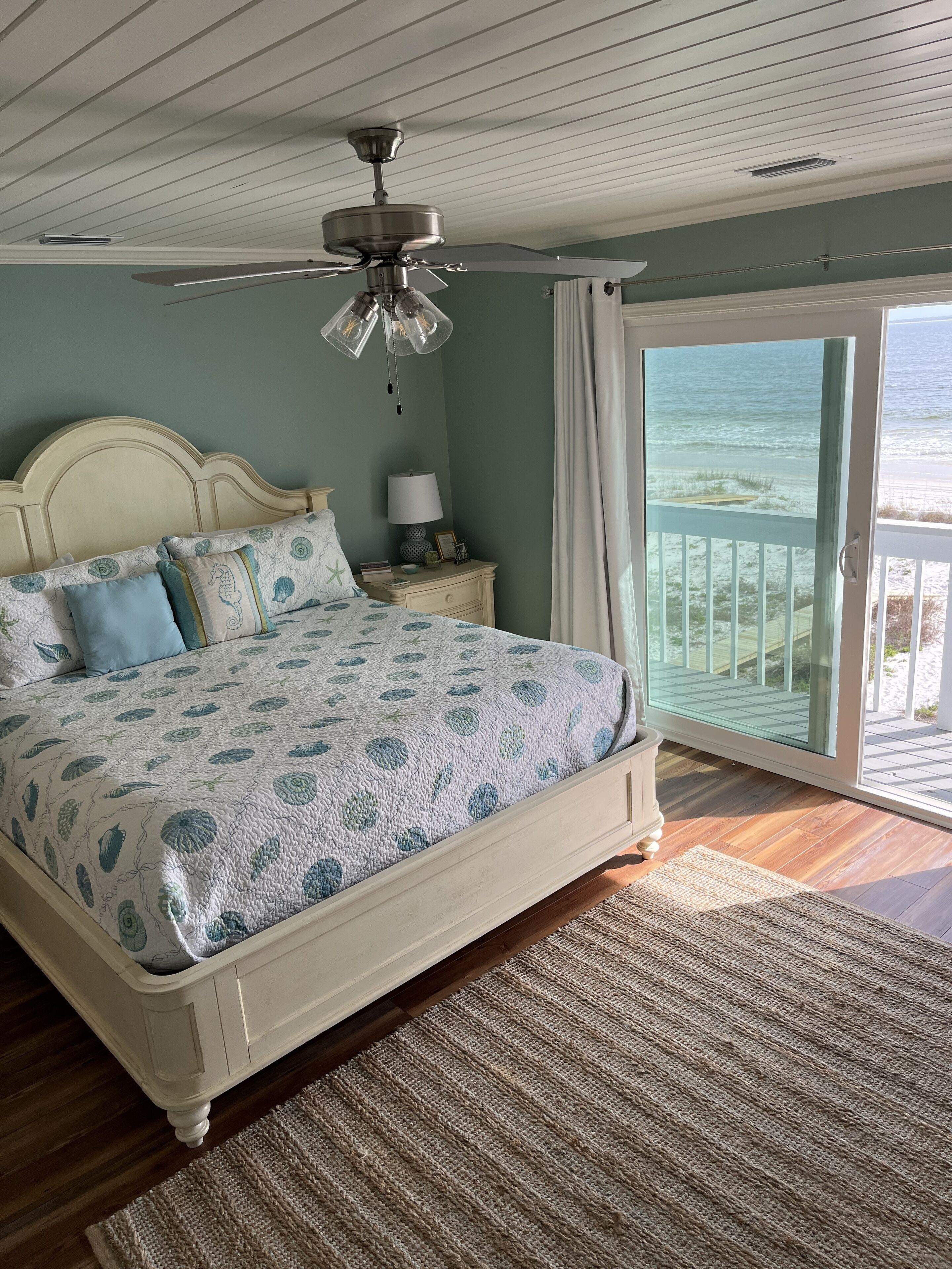 Beautiful Beachfront Townhouse in Port St Joe