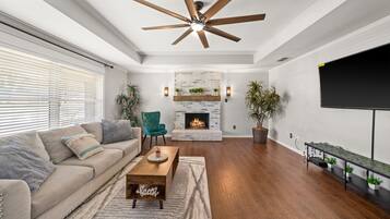 Smart TV, fireplace, computer monitors