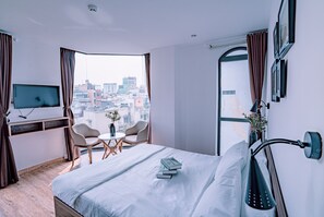 Deluxe Balcony City View
