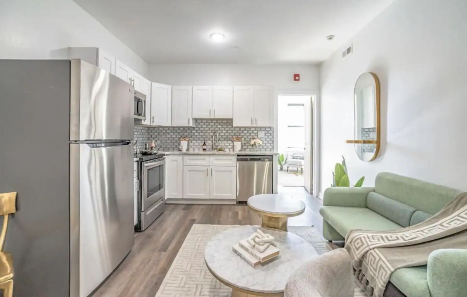 Illustrious 1 bed room suite! 