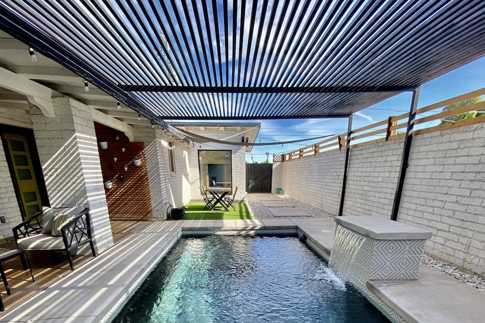 Palm Springs Vibe - Pool Home