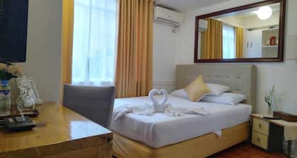 Makati Riverside Inn