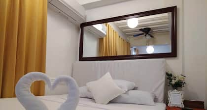 Makati Riverside Inn