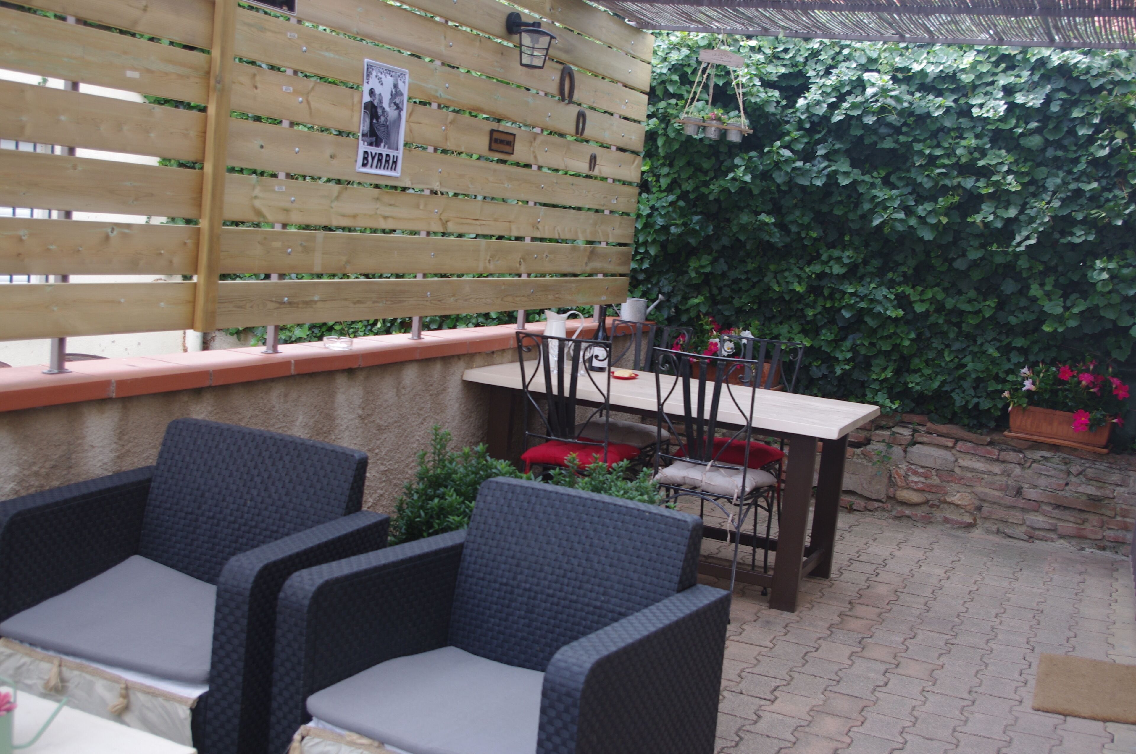 Small quiet house 2 minutes walk from the city center of Thuir