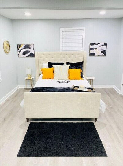 “New Listing” The Latest Luxurious Blue Cheetah!<br>4Bed 3Bath