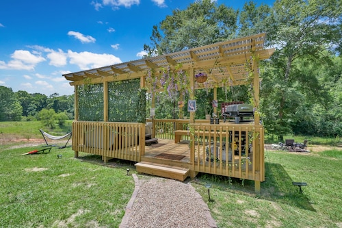 Wonderland Glamping Geo Dome (Houston)