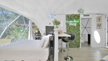 1 bedroom, WiFi, bed sheets