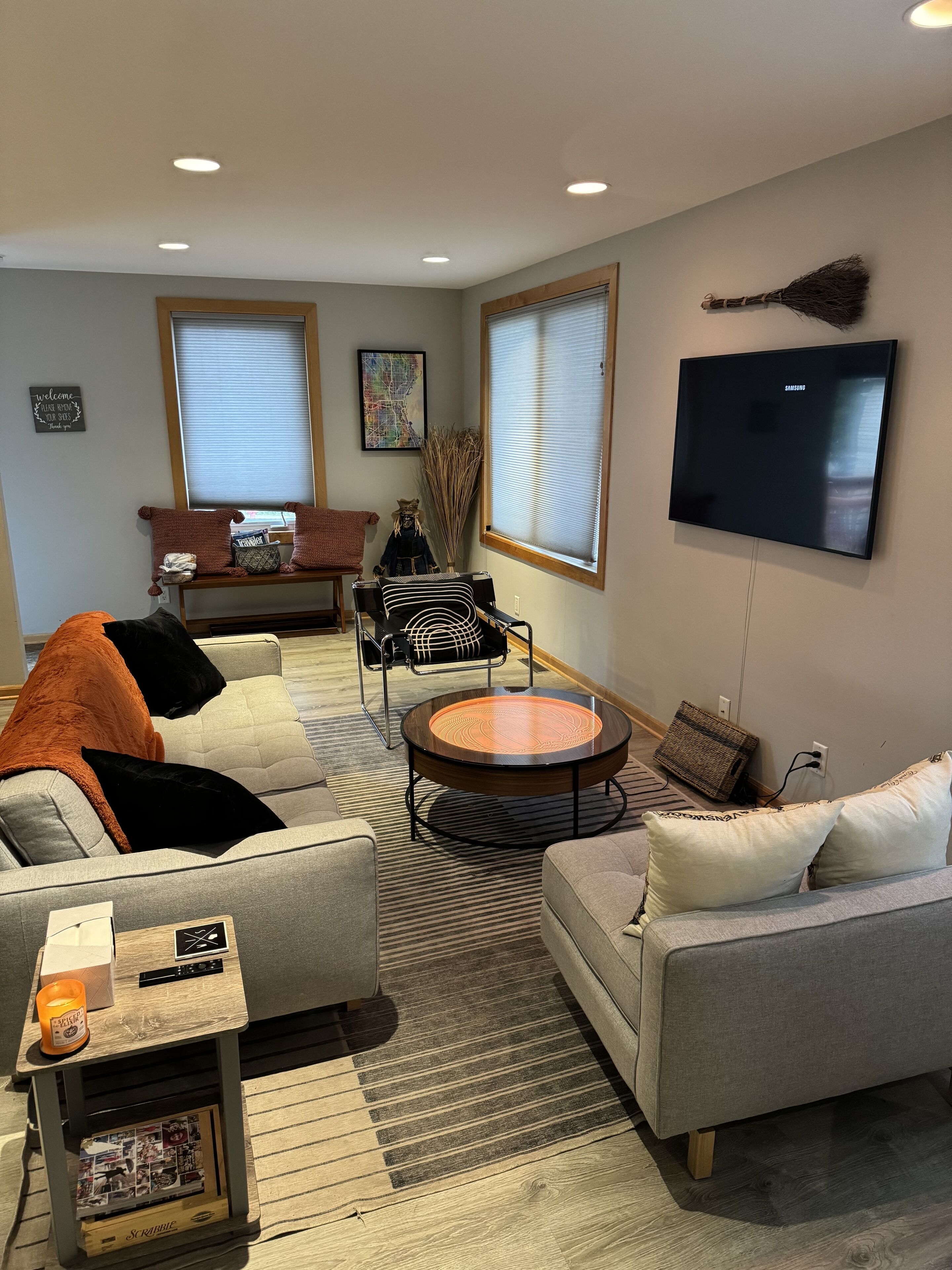 Modern home with rooftop patio and scenic views