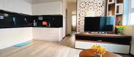 Basic Apartment | Living area