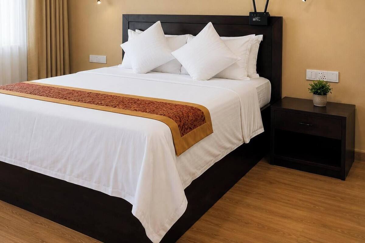 Deluxe Triple Room, Balcony, Mountainside | Select Comfort beds, minibar, desk, laptop workspace