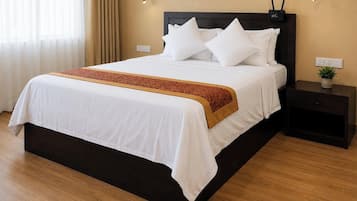 Deluxe-Dreibettzimmer, Balkon, Bergseite