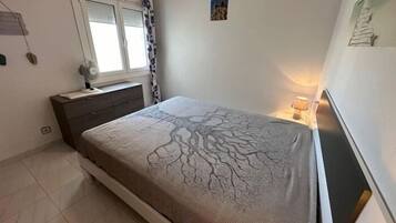 2 chambres, accĂšs Internet, draps fournis